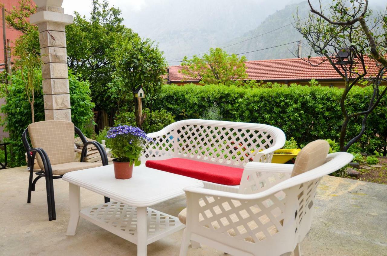 Apartment Buki Kotor Exterior photo